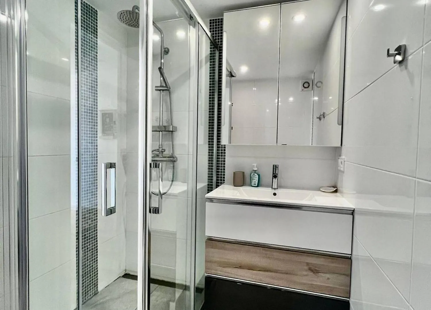 Luxury Condo Sea View Large Terrace Benalbeach Benalmadena Spain
